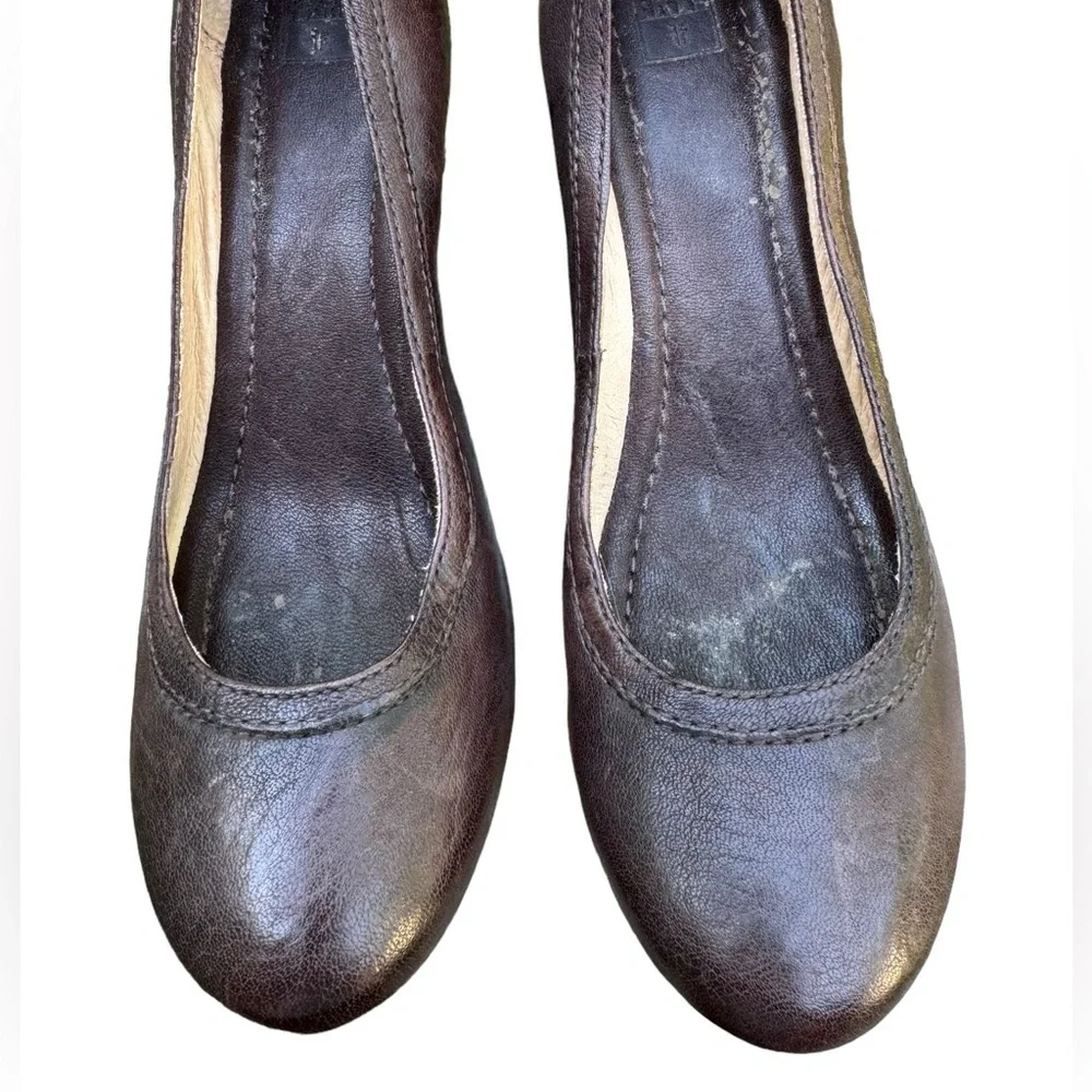 FRYE Carson Wedge Pump US 8.5 Brown Leather Shoes round toe